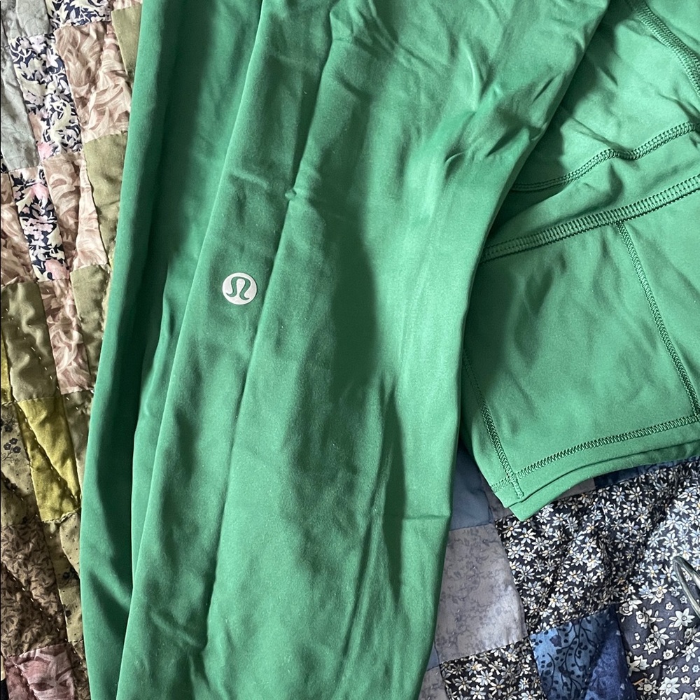 lululemon athletica Green Leggings w/ pockets